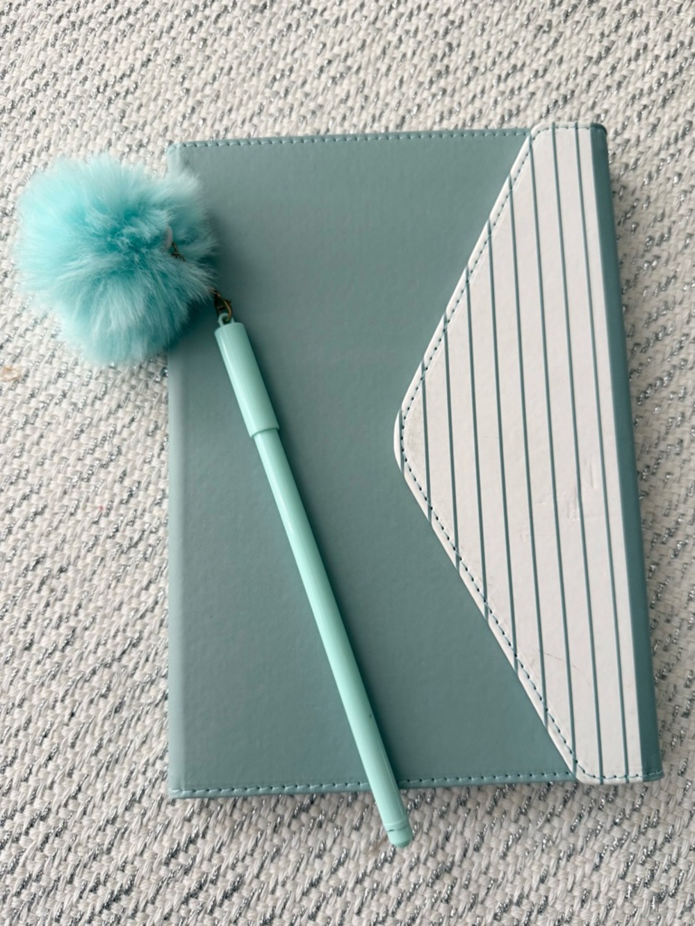 NWT! 2-piece set of Journal/Notebook with flap cover and puffy charm pen